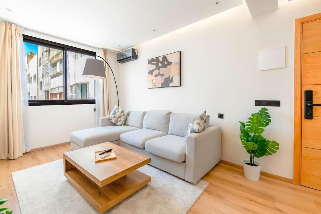 Modern And Luxurious Apartment 라바트 외부 사진