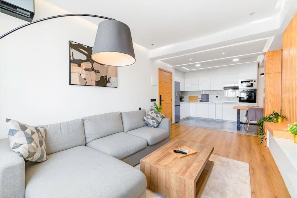 Modern And Luxurious Apartment 라바트 외부 사진